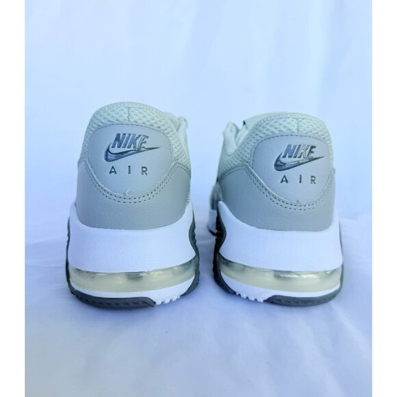 * 10 WOMEN'S NIKE AIR MAX EXCEE LIGHT GRAY DC5432-012 SPORTSWEAR - Picture 6 of 9